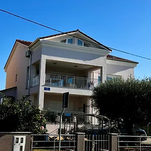 Lili , Umag Chorvatsko